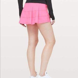 hot pink lulu lemon skirt